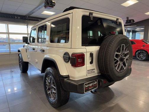 2025 Jeep Wrangler Sahara
