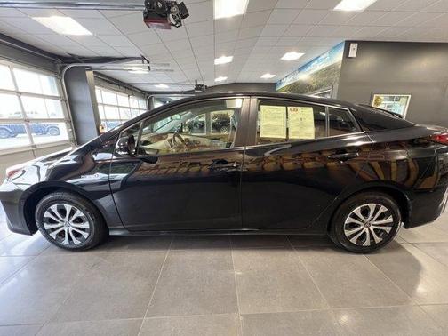 2019 Toyota Prius LE