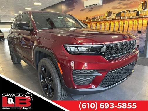 2025 Jeep Grand Cherokee Laredo
