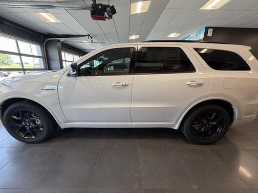 White Knuckle Clearcoat 2026 Dodge Durango GT Premium HEMI V8