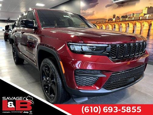 2025 Jeep Grand Cherokee Laredo