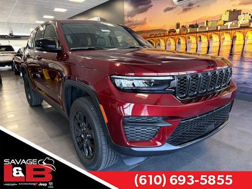 Velvet Red Pearlcoat 2025 Jeep Grand Cherokee Laredo