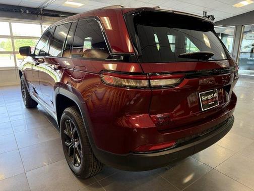 Velvet Red Pearlcoat 2025 Jeep Grand Cherokee Laredo