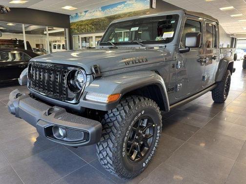 2025 Jeep Gladiator Sport