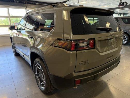 Sting Gray Clearcoat 2026 Jeep Cherokee LAREDO/LIMITED