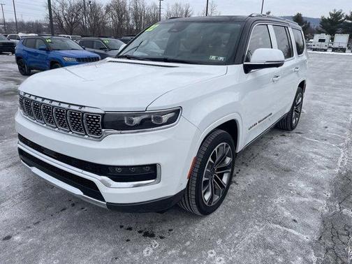2022 Jeep Grand Wagoneer Series III