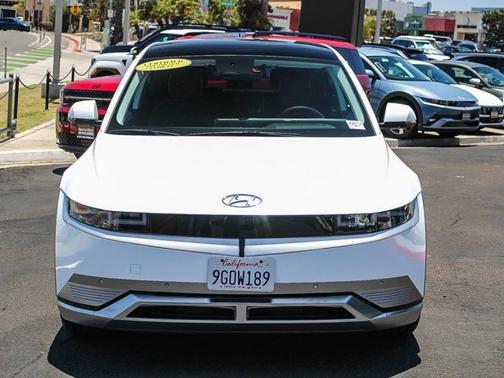White 2023 Hyundai IONIQ 5 Limited
