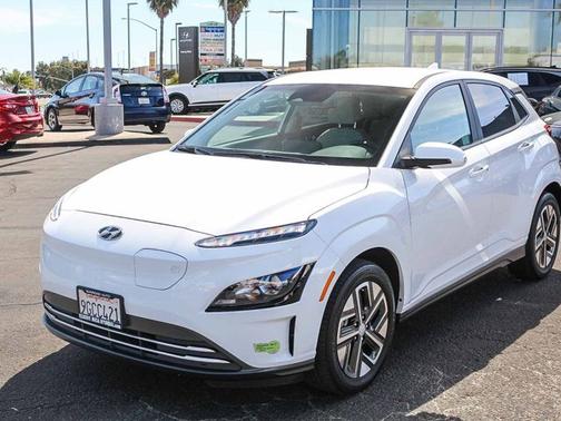 2023 Hyundai KONA EV SE