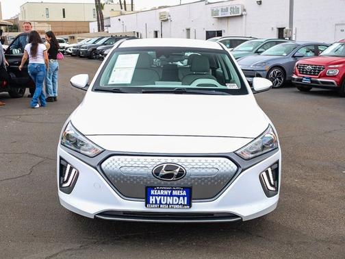 2020 Hyundai IONIQ EV SE