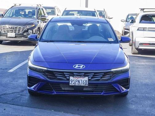 2025 Hyundai ELANTRA SEL Convenience