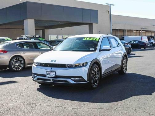 2024 Hyundai IONIQ 5 SEL