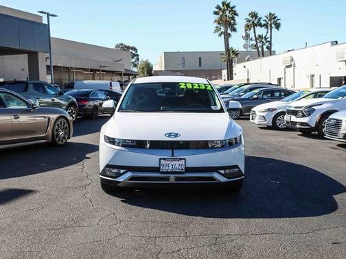 2024 Hyundai IONIQ 5 SEL