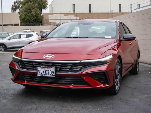 Red 2025 Hyundai ELANTRA SEL Sport