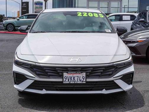 White 2025 Hyundai ELANTRA SEL Sport