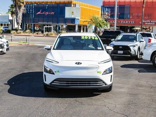 2023 Hyundai KONA EV SE