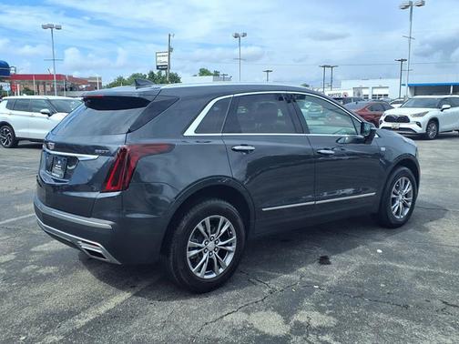2022 Cadillac XT5 AWD Premium Luxury