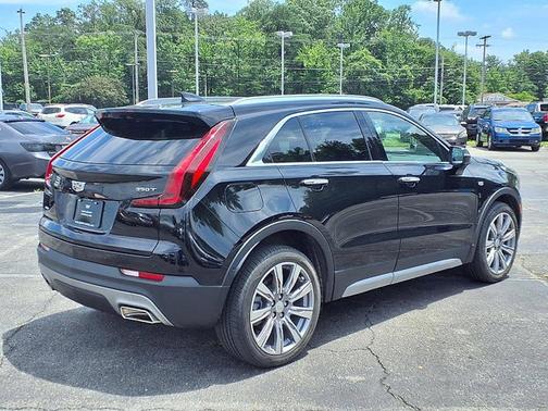 2021 Cadillac XT4 AWD Premium Luxury