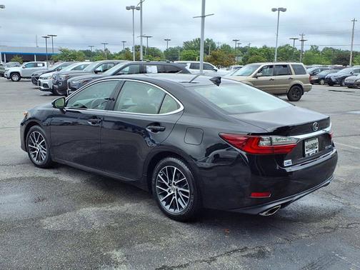 2017 Lexus ES 350 Base