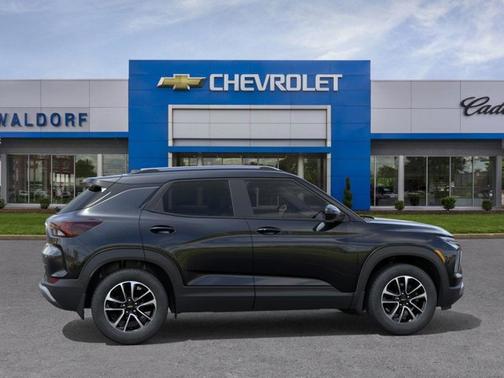 Mosaic Black Metallic 2026 Chevrolet Trailblazer LT