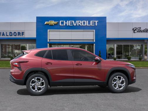 2025 Chevrolet Trax LS
