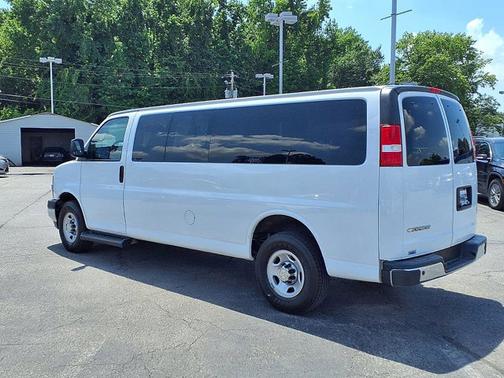 2021 Chevrolet Express 3500 LT