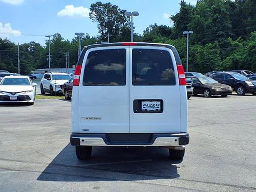 2021 Chevrolet Express 3500 LT