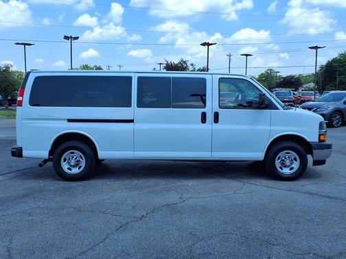 2021 Chevrolet Express 3500 LT