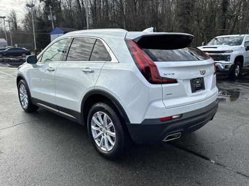 2022 Cadillac XT4 AWD Luxury