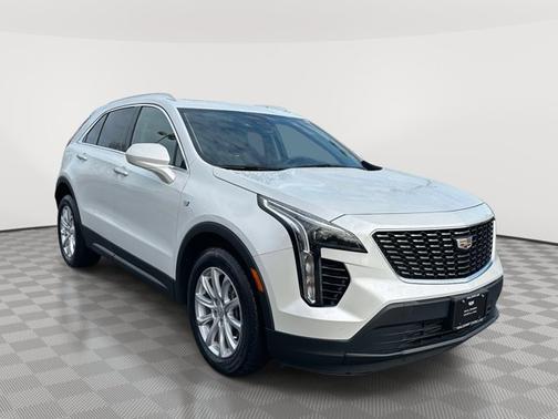 2022 Cadillac XT4 AWD Luxury
