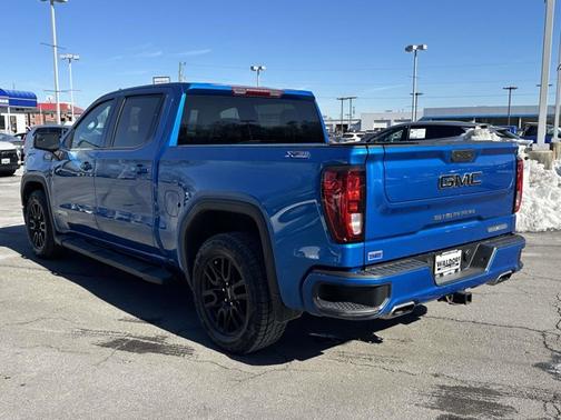 2022 GMC Sierra 1500 Elevation