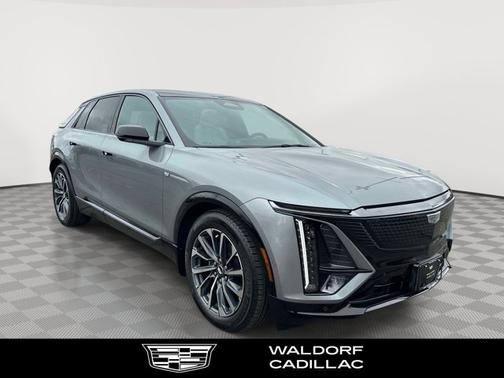 Argent Silver Metallic 2024 Cadillac LYRIQ Sport