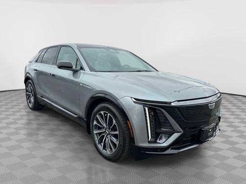 Argent Silver Metallic 2024 Cadillac LYRIQ Sport