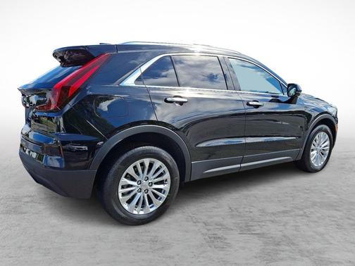 2024 Cadillac XT4 FWD Luxury