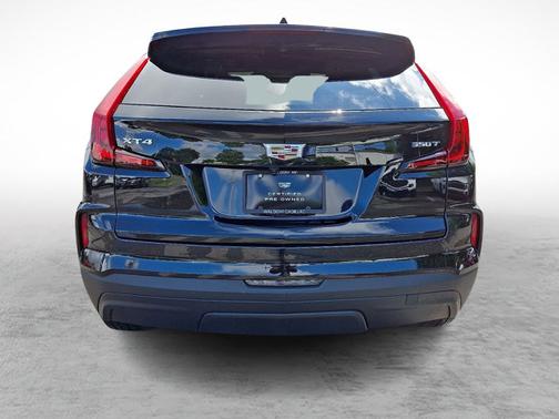 2024 Cadillac XT4 FWD Luxury