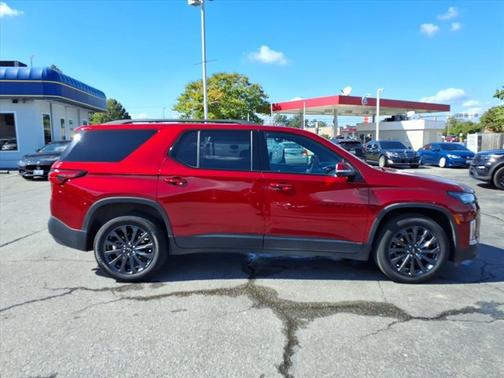 2023 Chevrolet Traverse RS