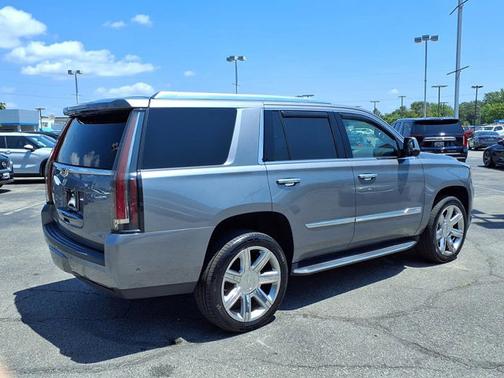 2019 Cadillac Escalade Luxury