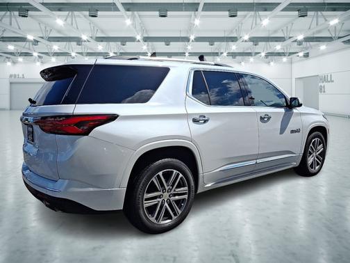 2022 Chevrolet Traverse High Country