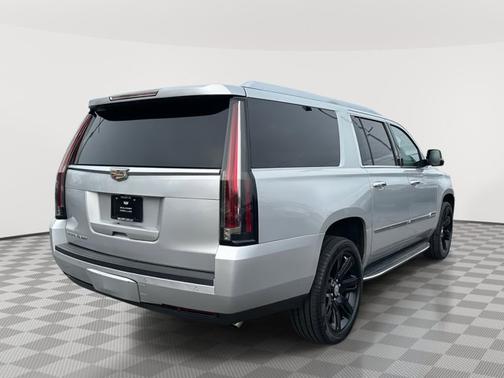 2016 Cadillac Escalade ESV Luxury Collection