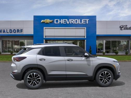 Sterling Gray Metallic 2026 Chevrolet Trailblazer LT