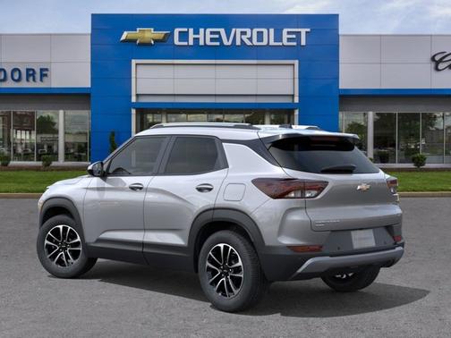 Sterling Gray Metallic 2026 Chevrolet Trailblazer LT