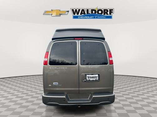 2022 Chevrolet Express 2500 