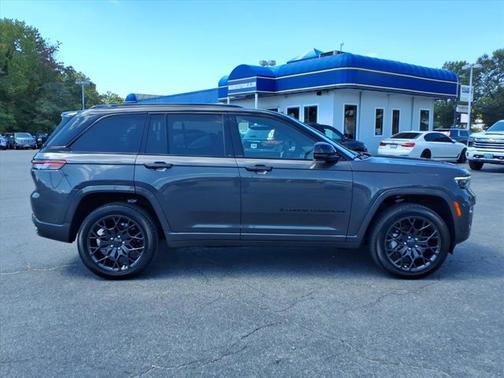 2025 Jeep Grand Cherokee Summit