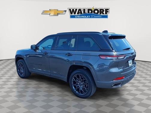 2025 Jeep Grand Cherokee Summit