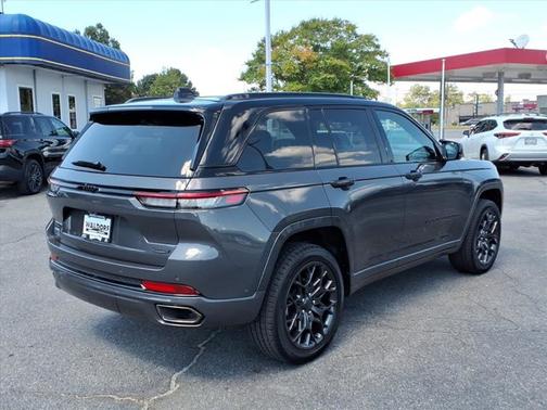 2025 Jeep Grand Cherokee Summit