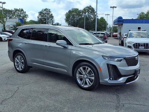 2023 Cadillac XT6 FWD Premium Luxury