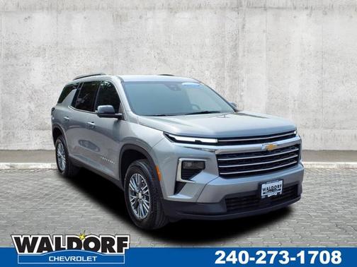 2025 Chevrolet Traverse FWD LT