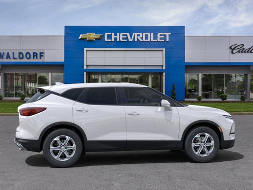 2025 Chevrolet Blazer LT