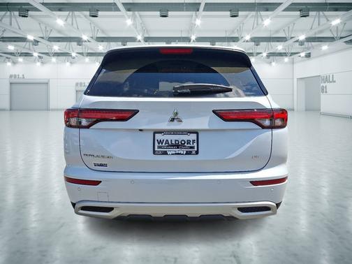 2022 Mitsubishi Outlander SE
