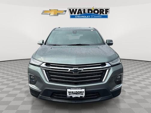 Silver Sage Metallic 2023 Chevrolet Traverse LT Cloth