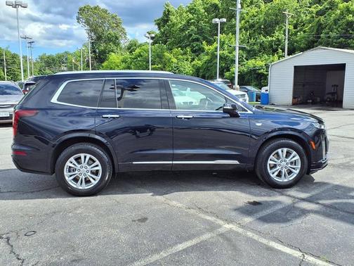 2022 Cadillac XT6 Luxury